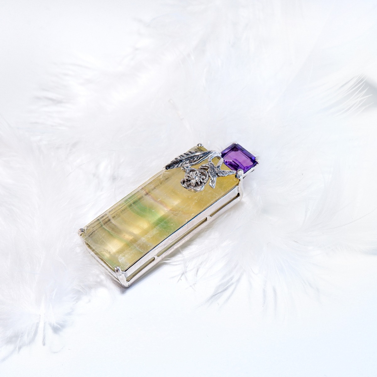 Iris 4 Iris - Image 4